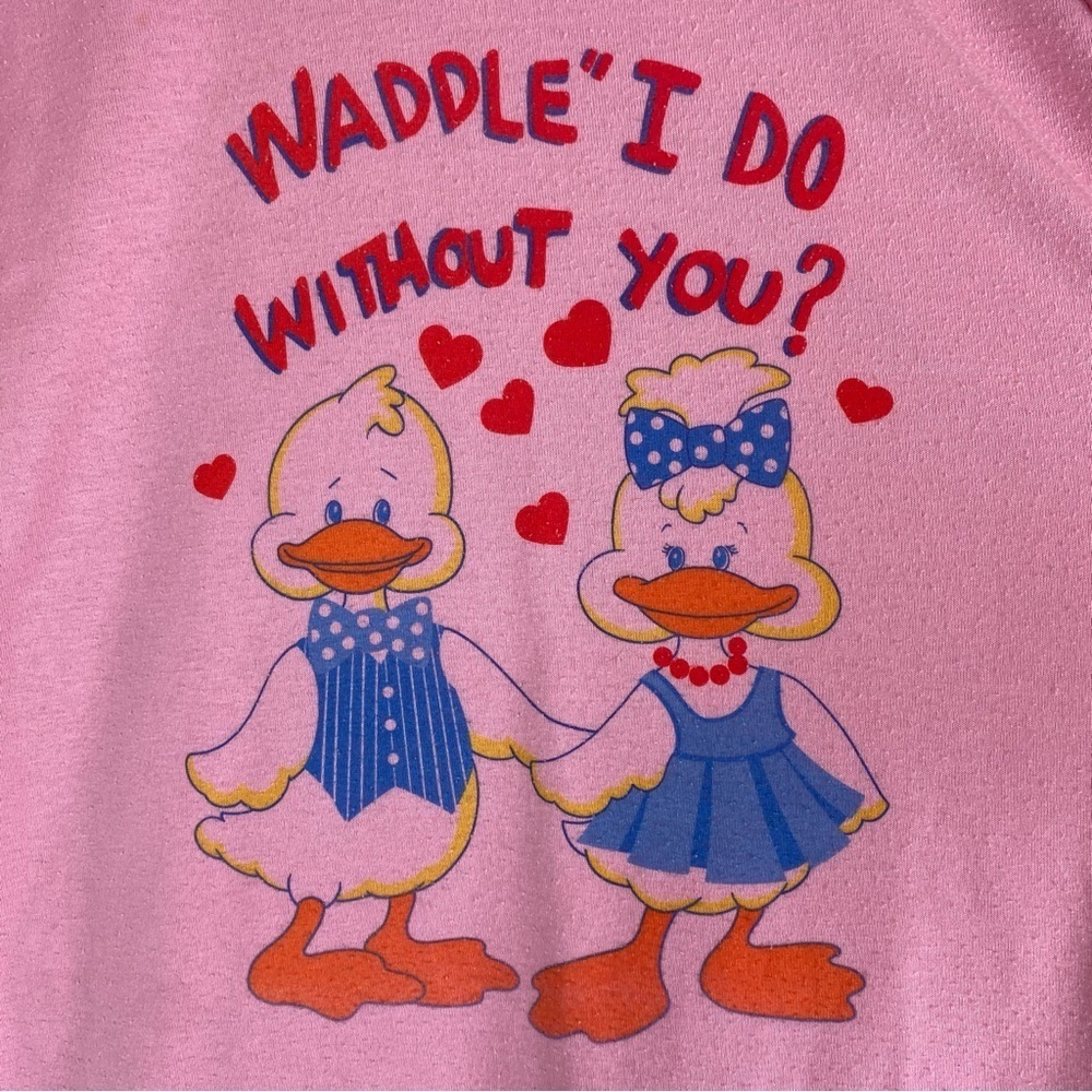 Vintage Waddle I do without you? Duck Love Graphic Pink Sleep Shirt T-Shirt